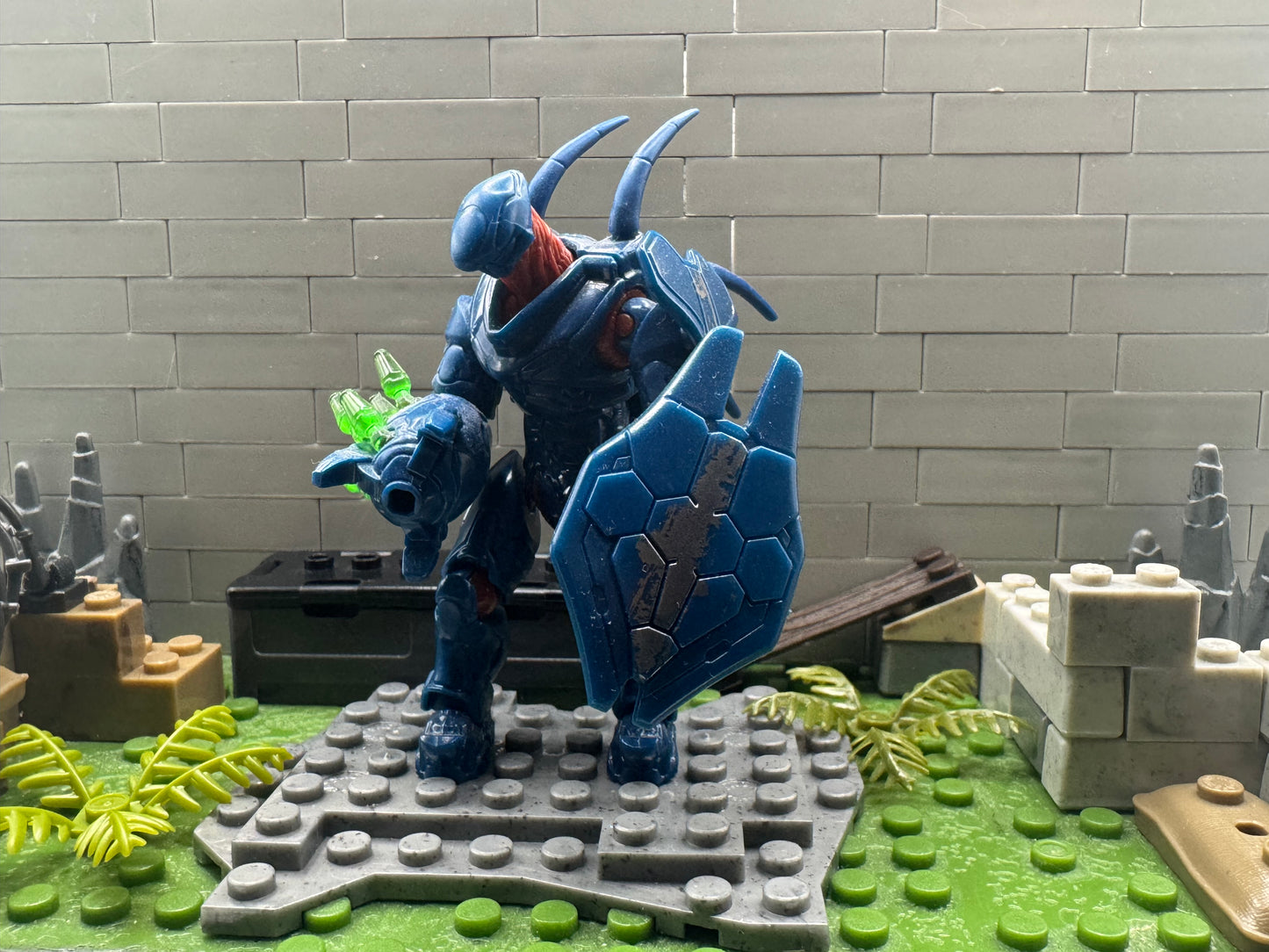 New Articulation Hunter Dark Blue/Red