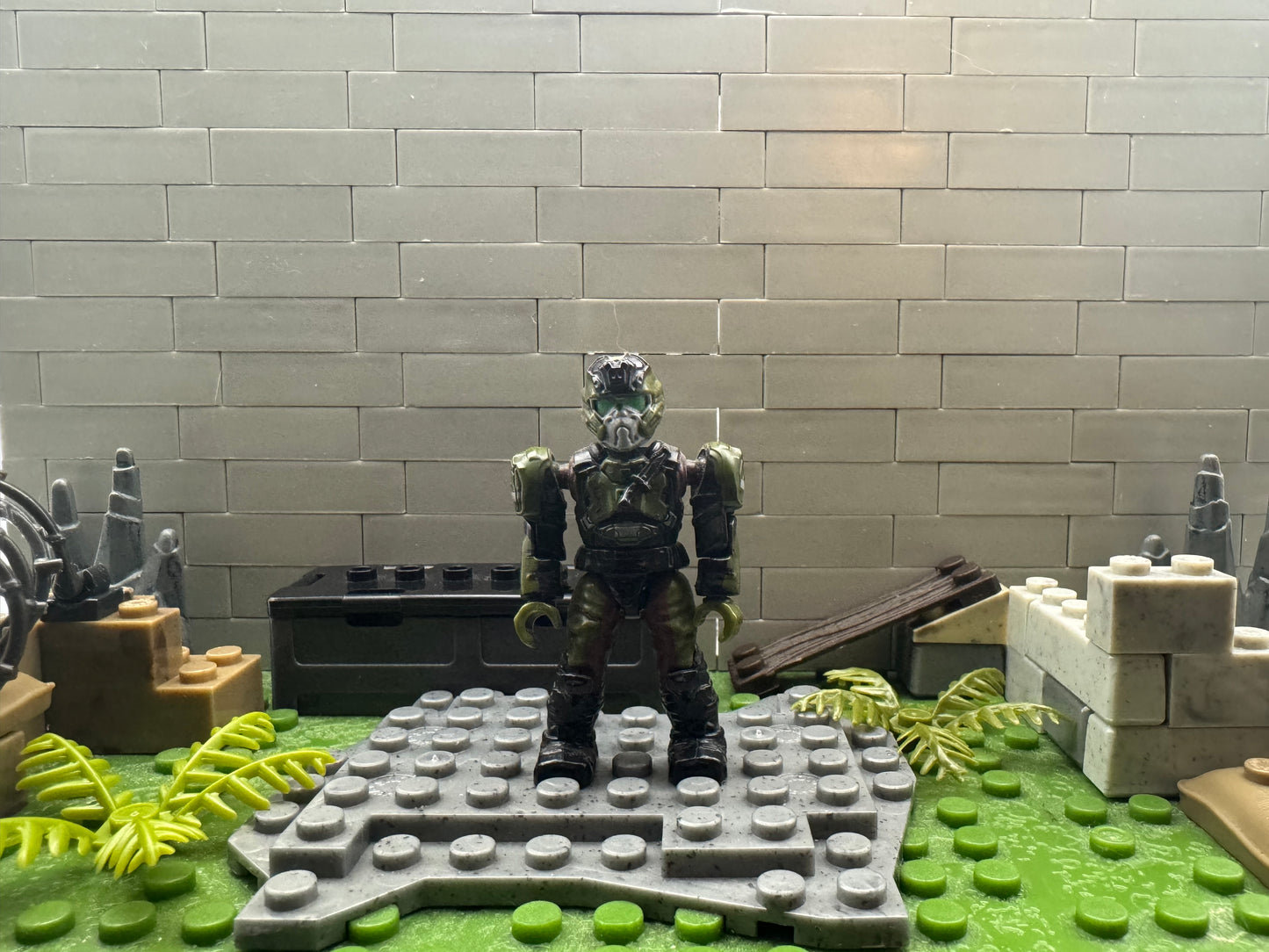 Old Articulation Halo 4 Masked Green Marine