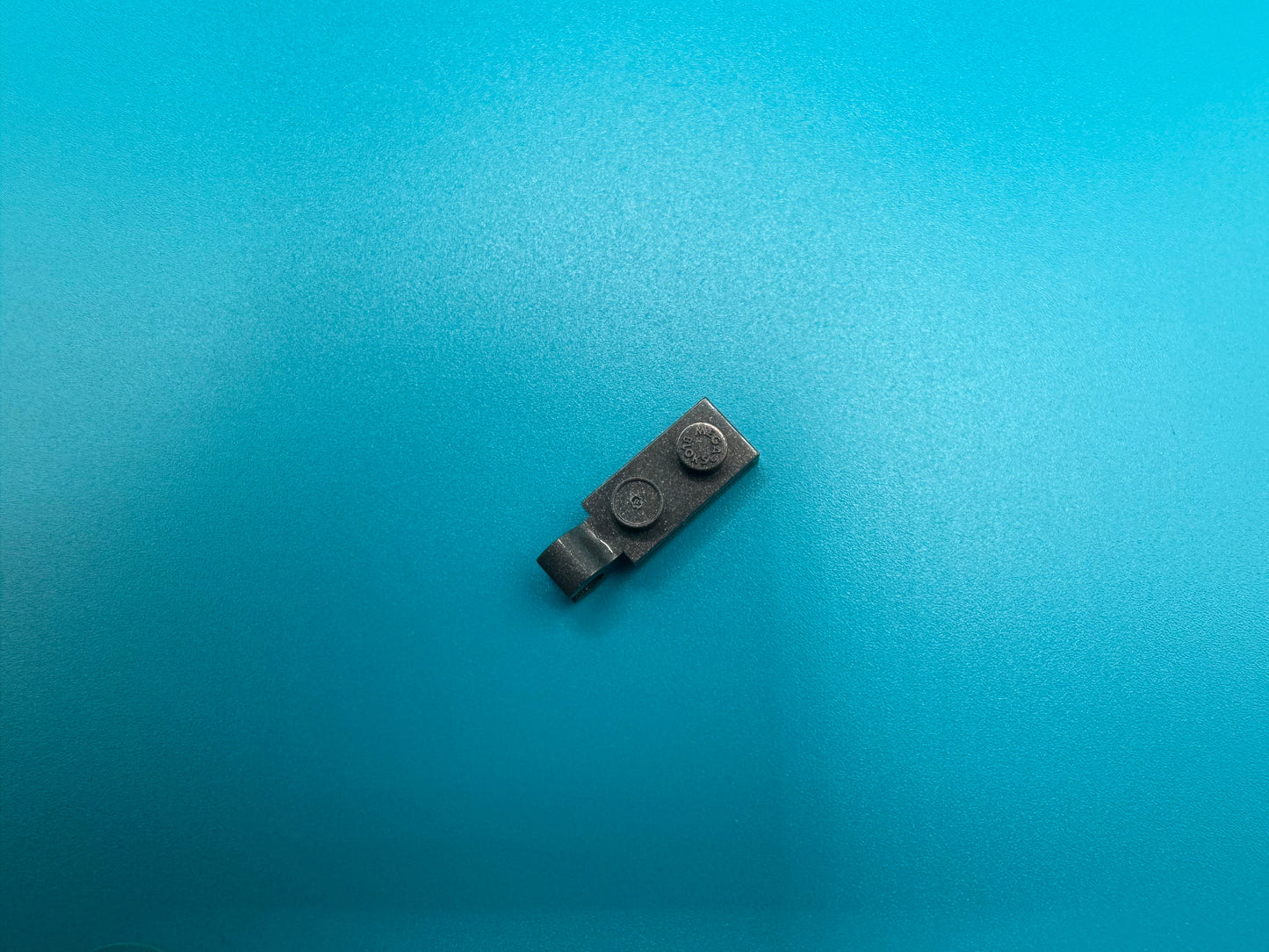 1x2 flat clip