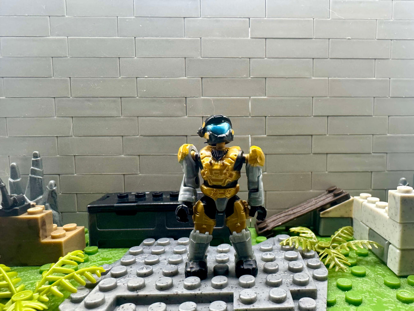 Old Articulation Gold Spartan Air Assult